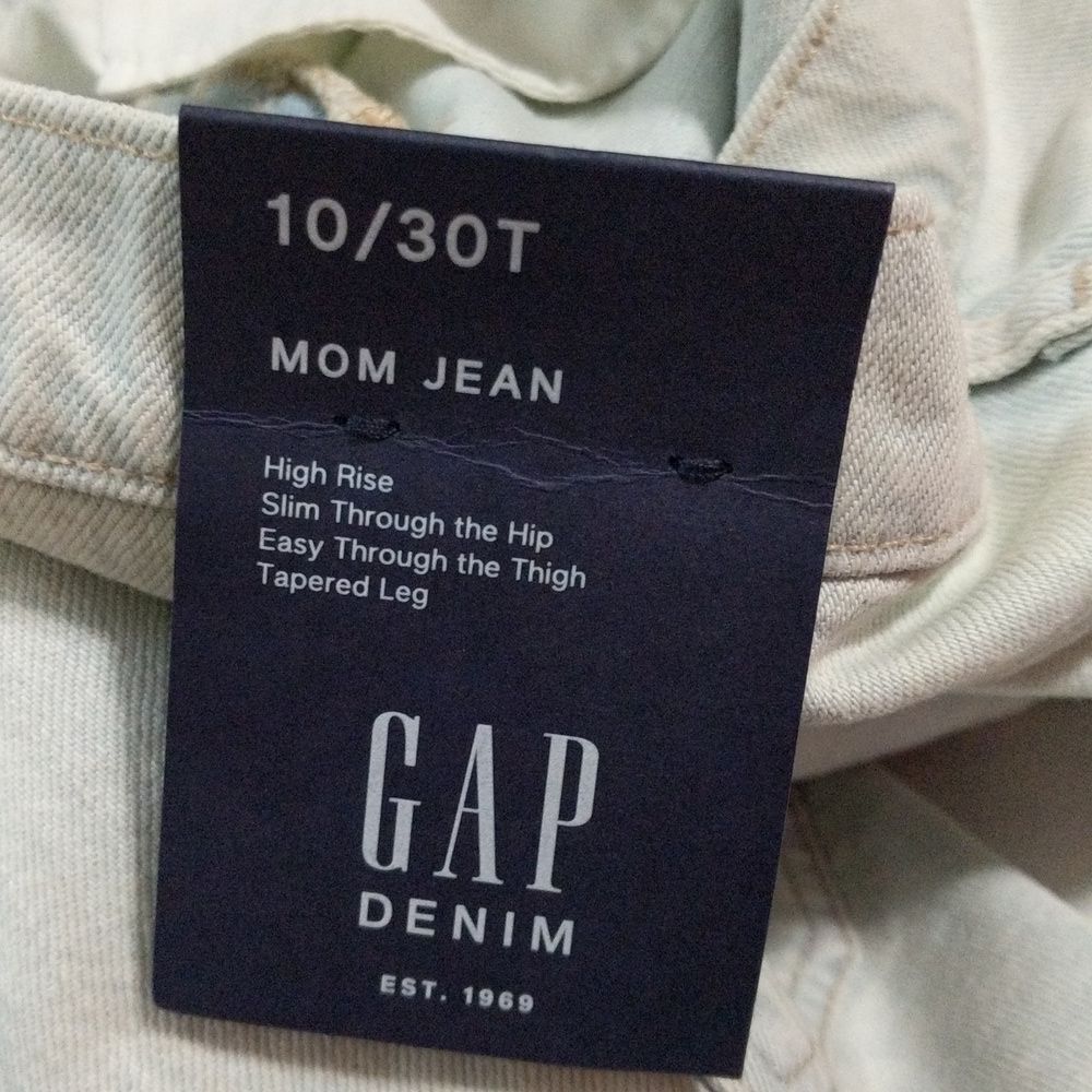 NWT GAP mom jean women's high rise tapered leg Tall destroyed light 10/30T - Picture 11 of 12
